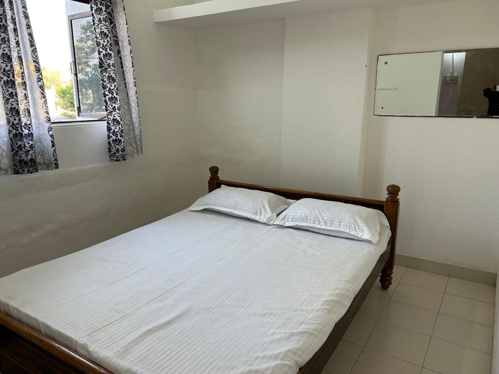 Vasavi Nivas Hotell Tirupati Eksteriør bilde