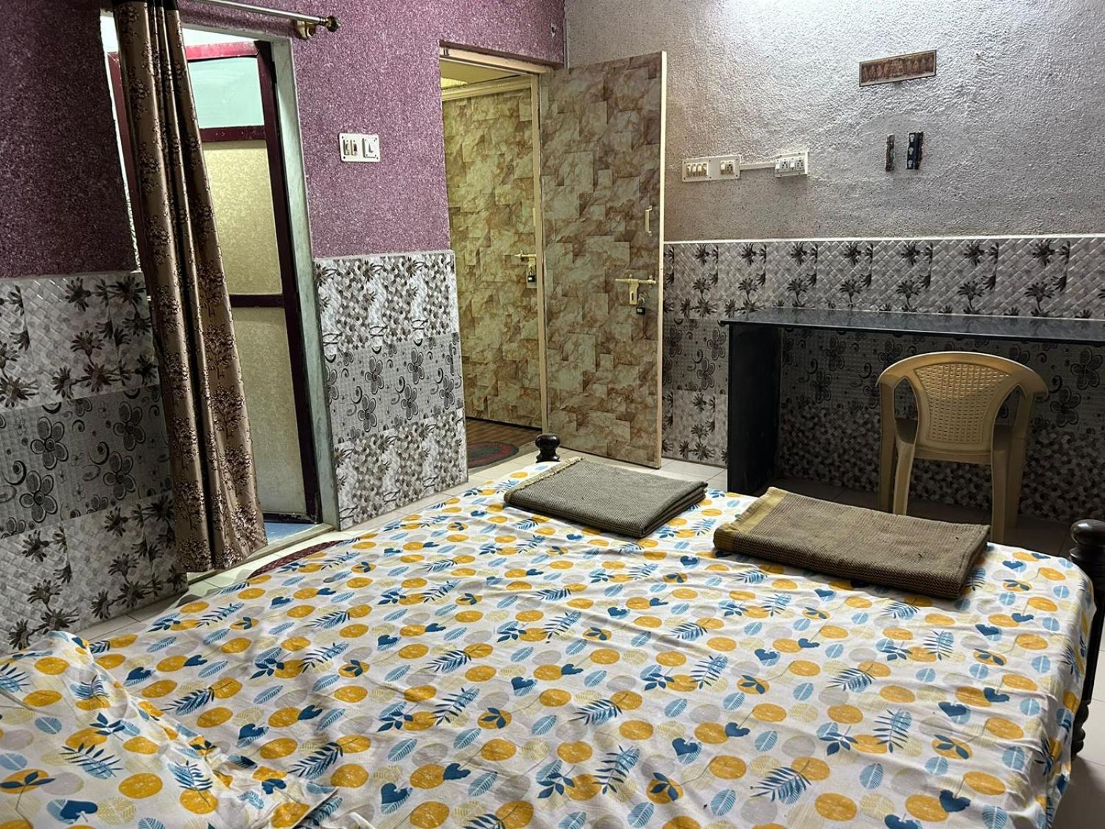 Vasavi Nivas Hotell Tirupati Eksteriør bilde
