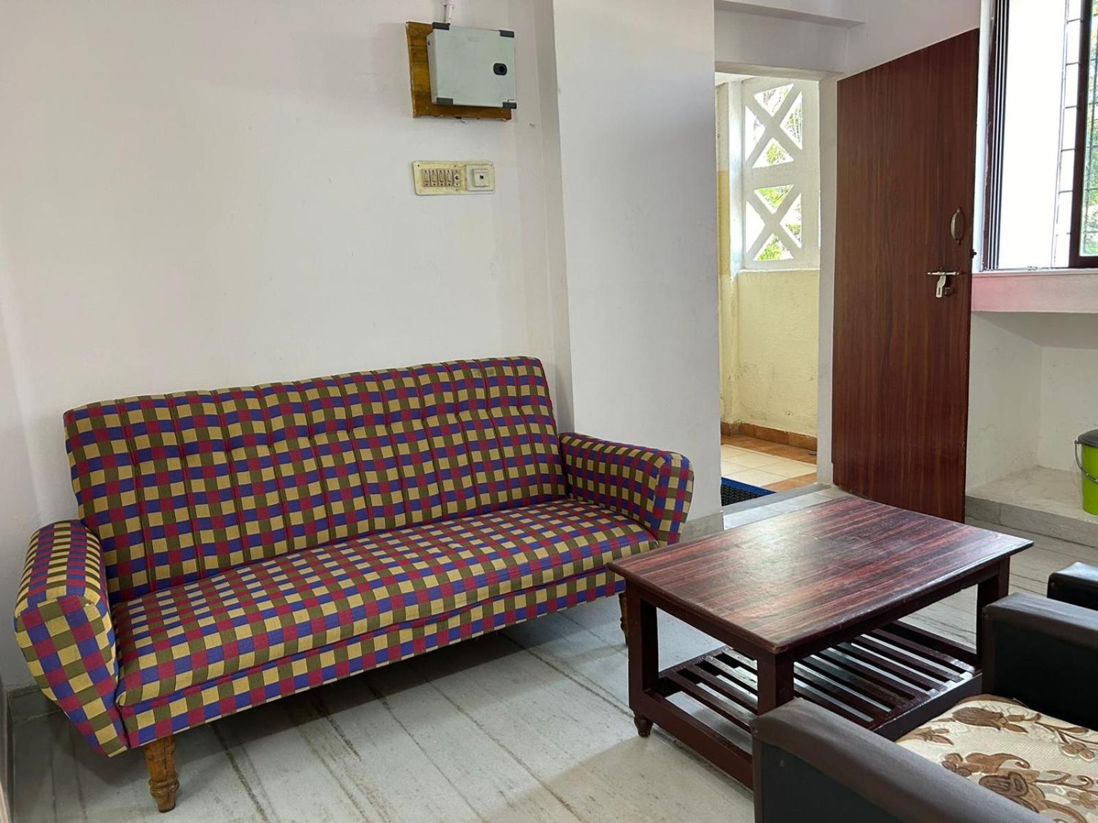 Vasavi Nivas Hotell Tirupati Eksteriør bilde