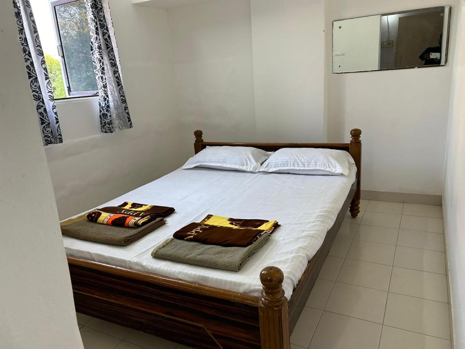 Vasavi Nivas Hotell Tirupati Eksteriør bilde